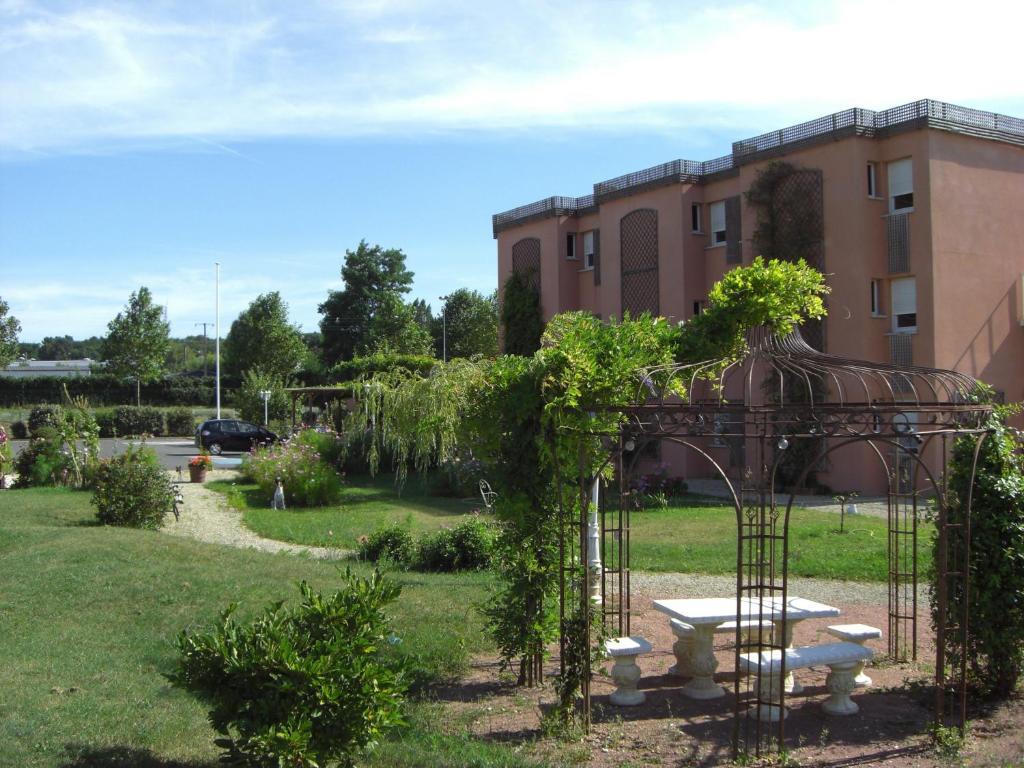 Hotel Au Sans Souci Chinon Exterior photo